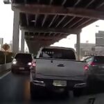 รถกระบะย้อนศรกลางดินแดง