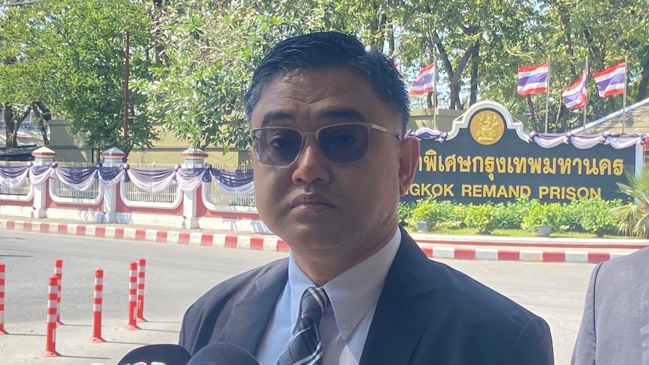 ทนายตั้ม สุขภาพดี โต้ตอบดีระหว่างเยี่ยมที่เรือนจำพิเศษกรุงเทพฯ ไม่มีปัญหาเรื่องร่างกายหรือจิตใจ