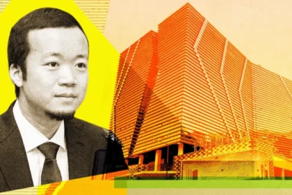 เฉิน จื้อ ผู้ต้องสงสัยสแกมเมอร์พันล้าน ถูกส่งตัวจากกัมพูชาให้จีน